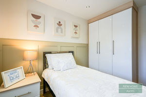 Photo 17- click for photo gallery